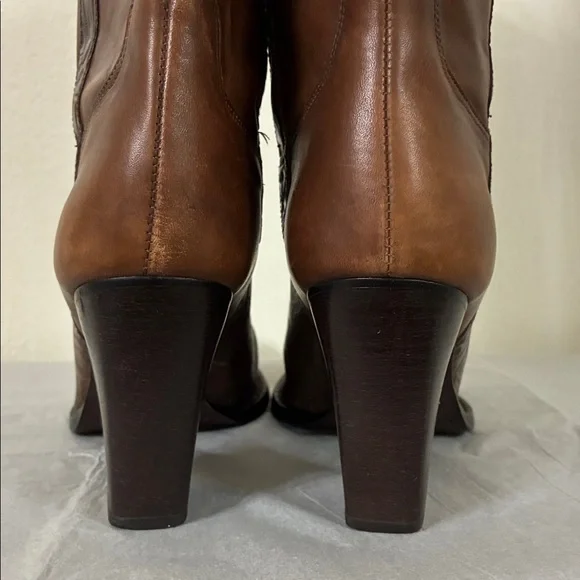 Antonio Melani Women’s size 6 “Cassidy” style Leather Boots - Picture 3 of 12